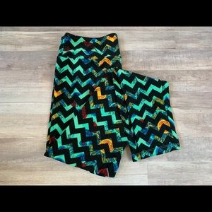 Lularoe OS Chevron/floral leggings